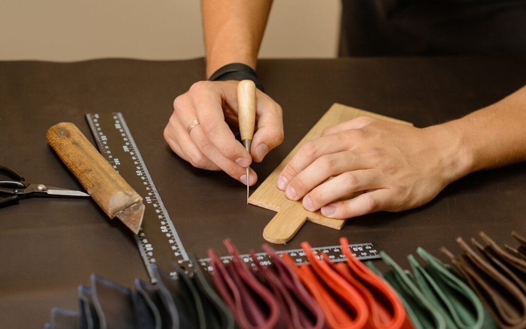 Atelier cuir sellier Lexcia Epoye