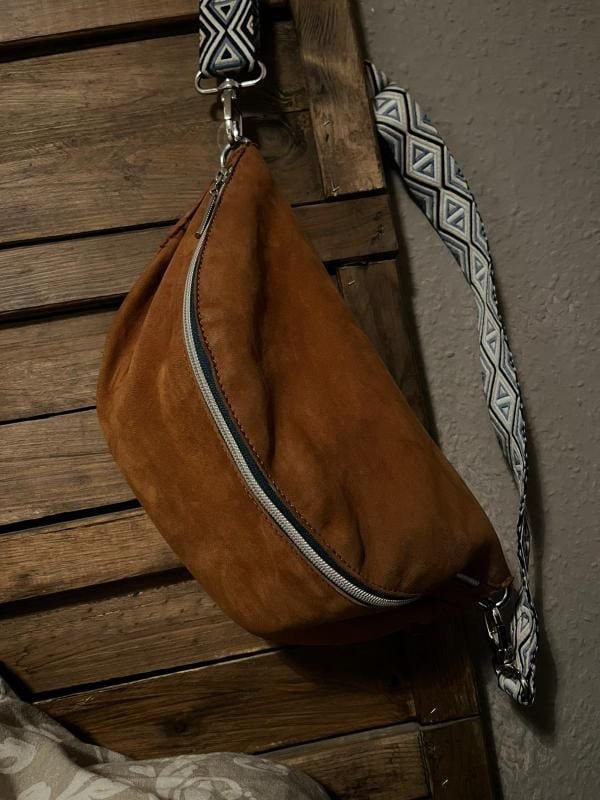 Banane cuir maroquinerie Lexcia Reims